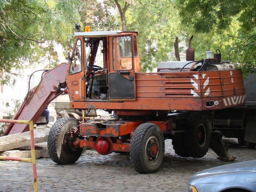 Экскаватор ЭО 3326