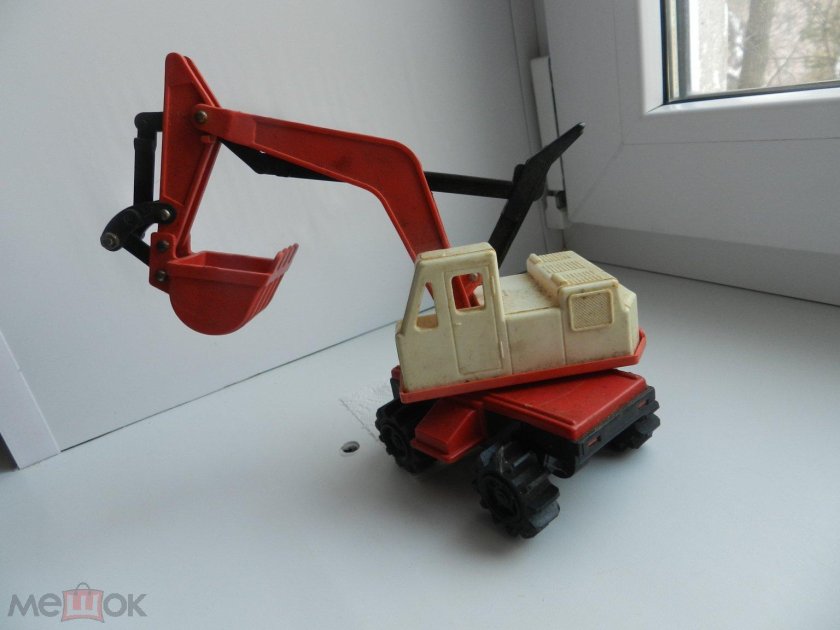 Игрушка экскаватор ссср железный