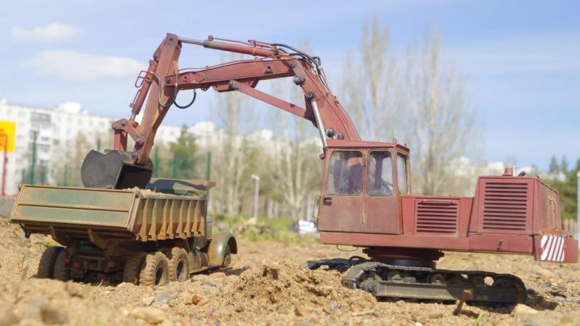 Экскаватор ЭО-4121