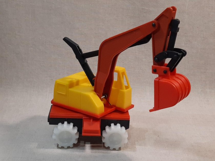 Игрушка экскаватор СССР