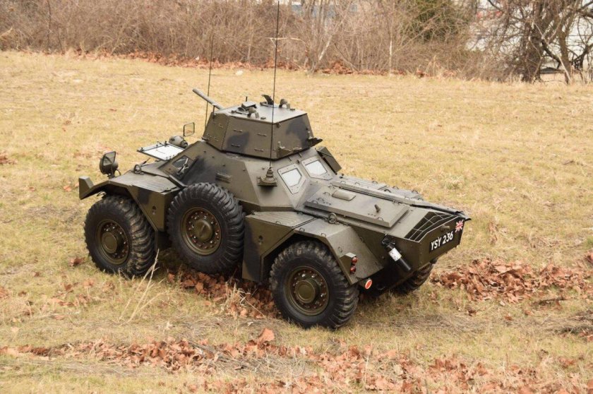 Феррет бронеавтомобиль