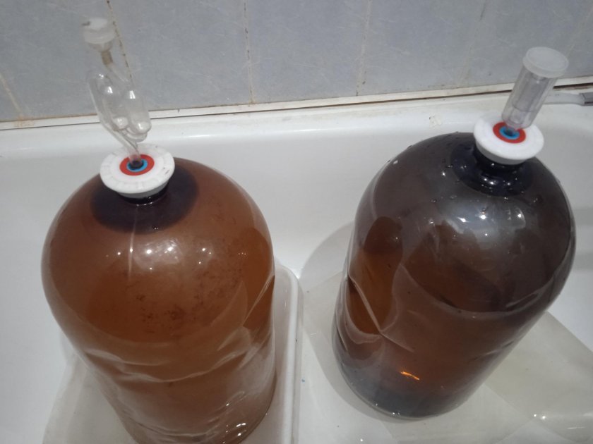 Кега для браги и перчатка