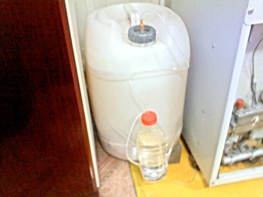 Емкость гидрозатвор