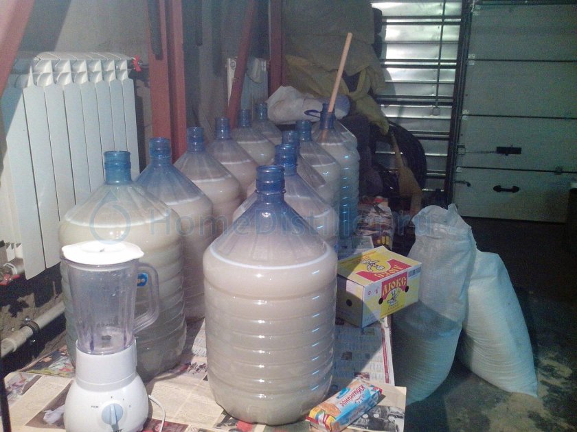 Пластиковые бутылки для браги