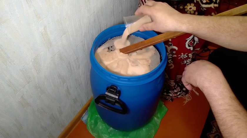 Чем подкормить дрожжи для браги