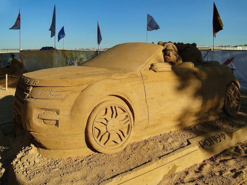 Скульптура из песка