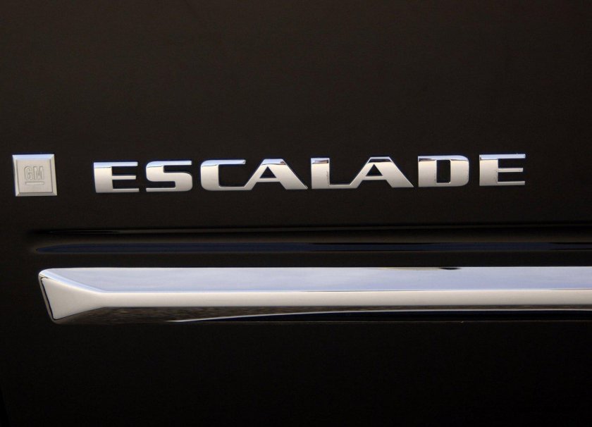 Кадиллак Эскалейд шильдик