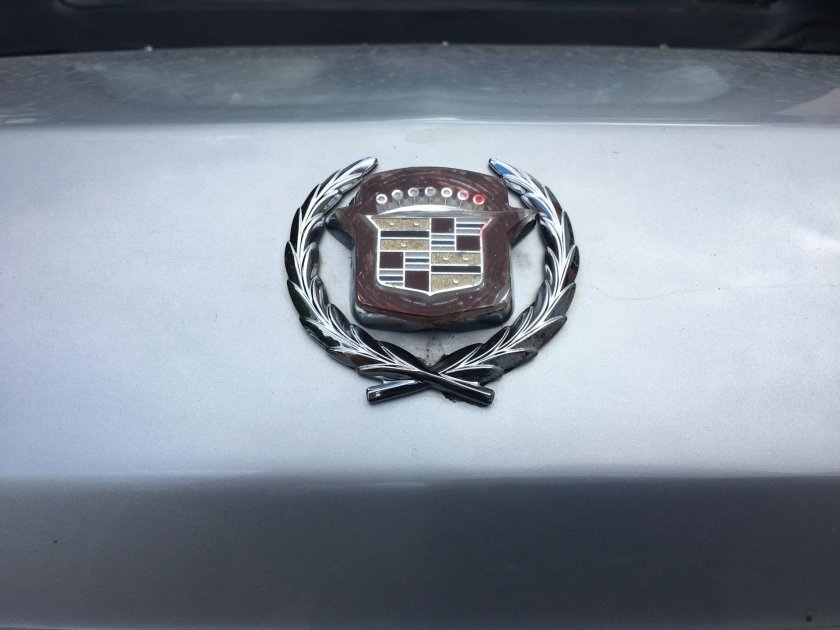 Значок похожий на кадиллак