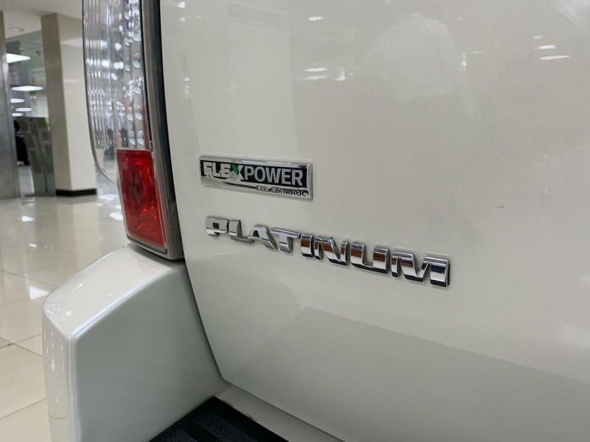 Кадиллак Эскалейд шильдик