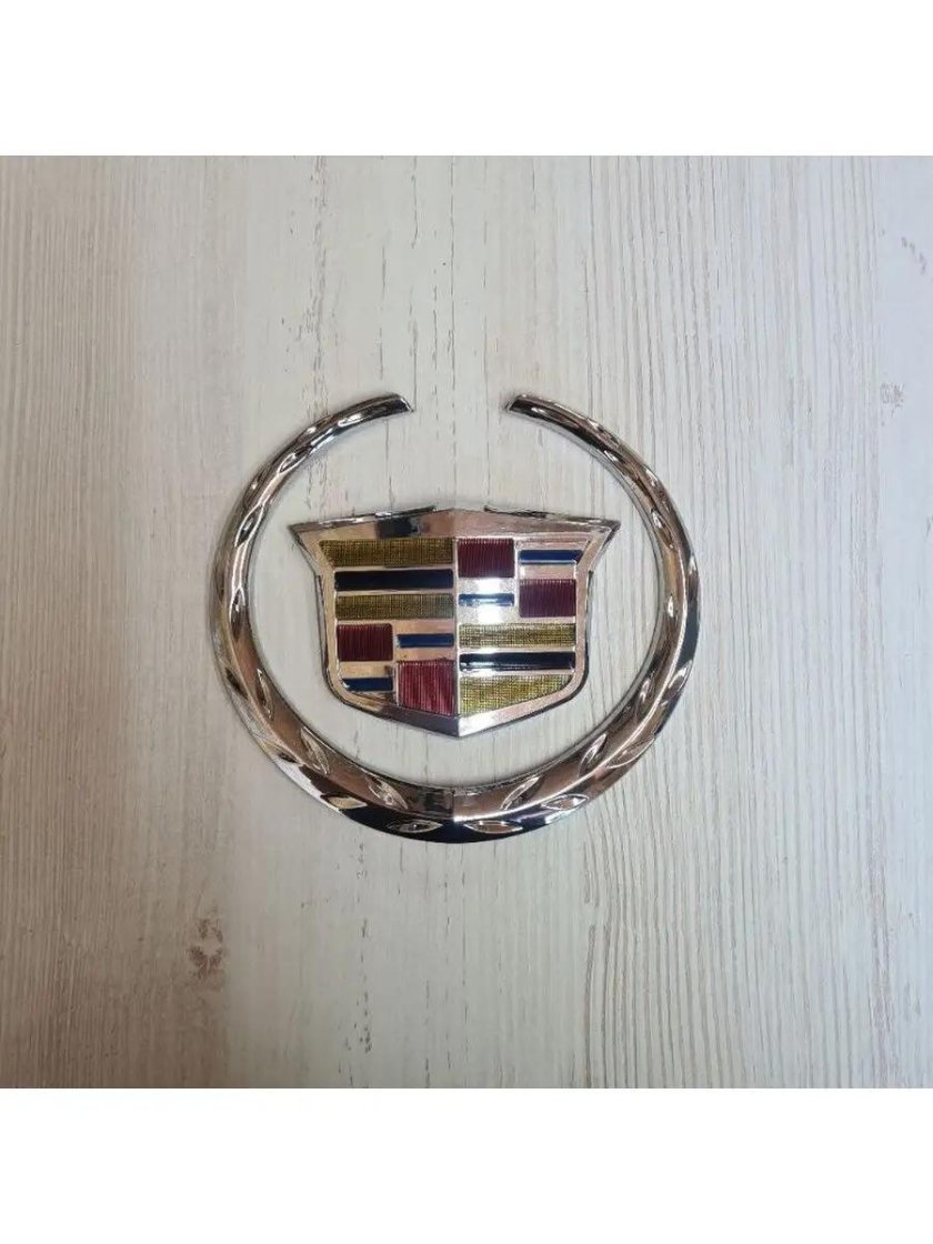 Значок Cadillac Эскалейд