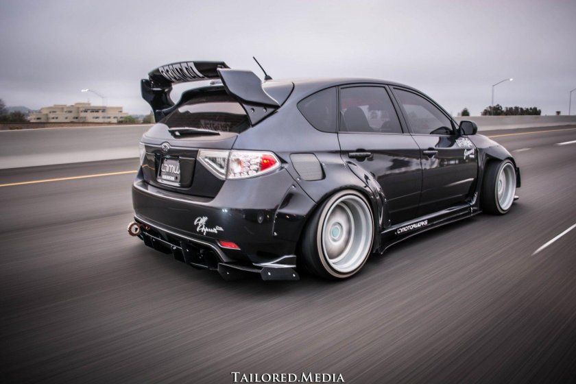 Subaru Impreza WRX STI хэтчбек