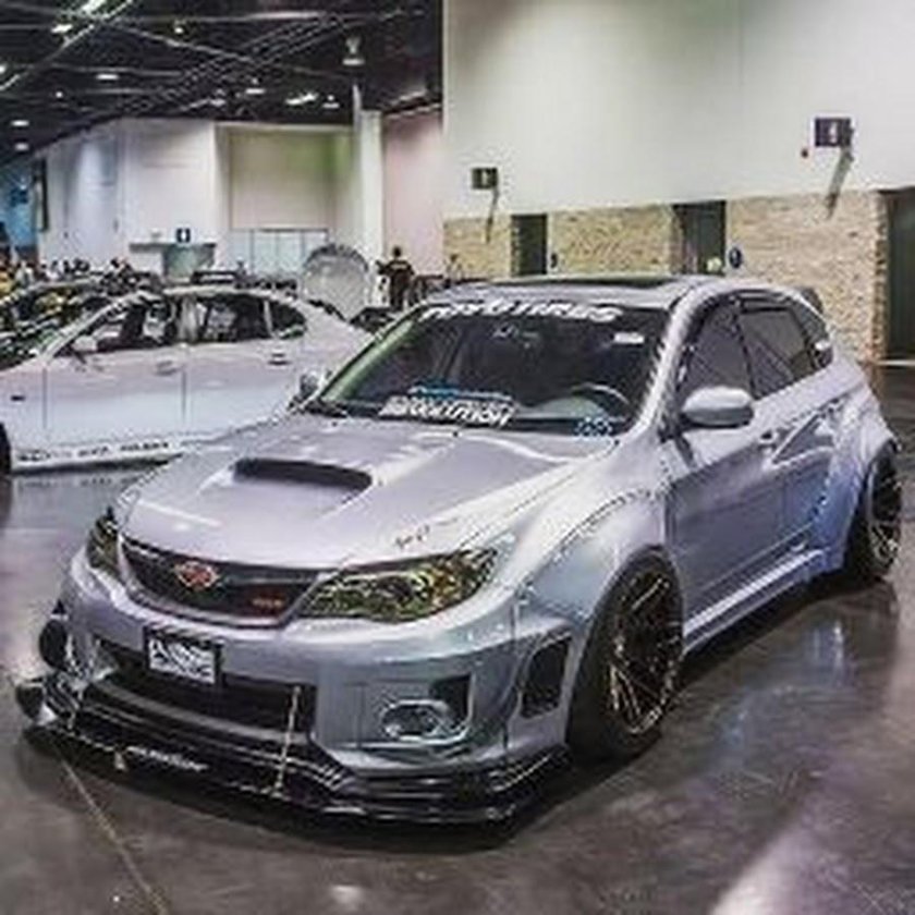 Субару WRX на обвесах