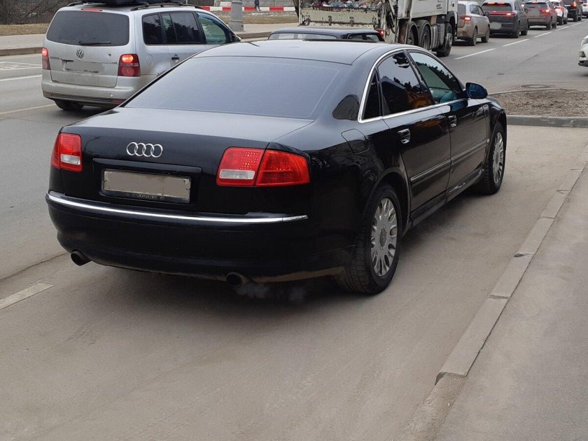 Ауди а 8 2003