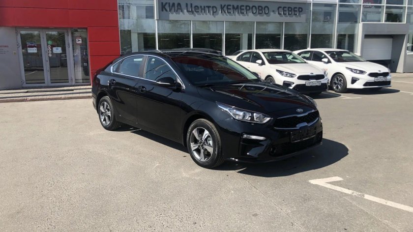 Kia Cerato 2021 черная