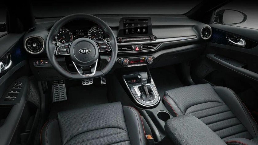 Новый Киа Церато 2022 салон