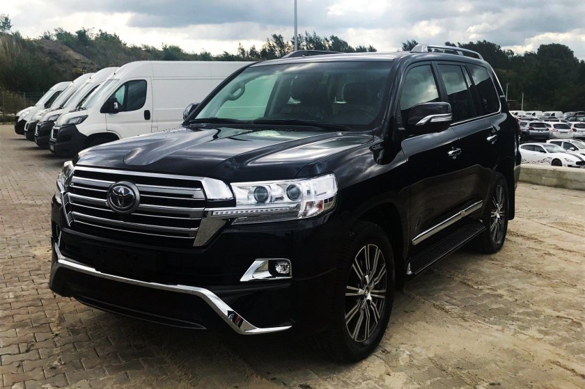 Toyota Land Cruiser 200 2017