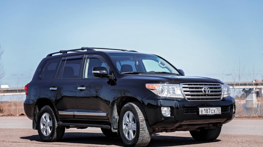 Toyota land cruiser 200 2012
