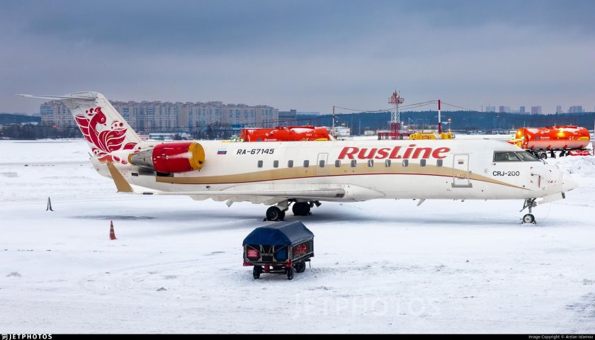 Crj 200 самолет