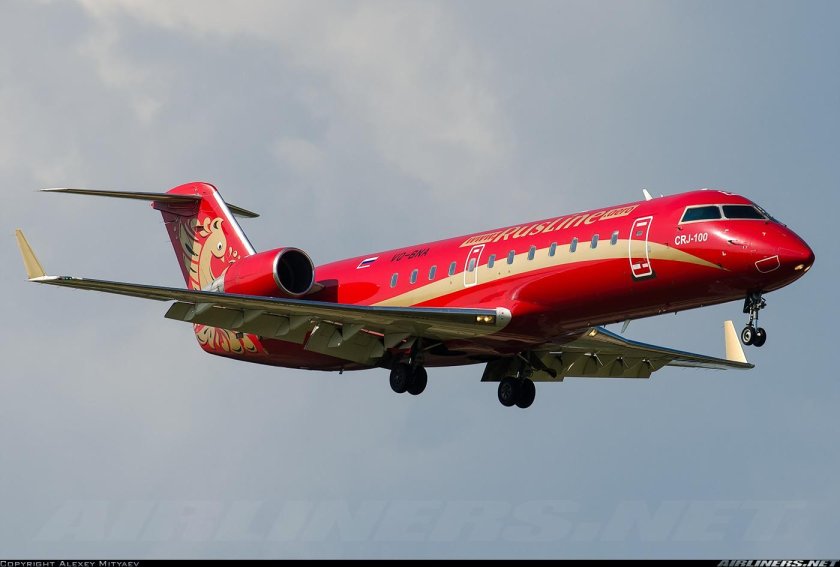 Бомбардье CRJ-100/200