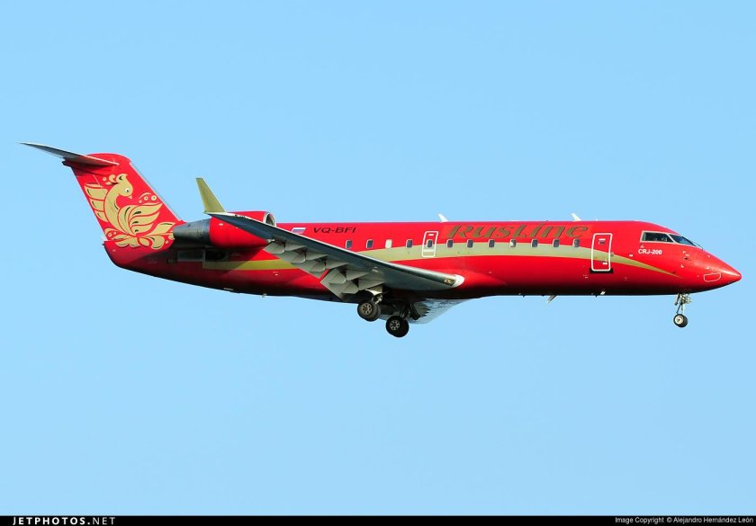 Crj 200 самолет руслайн