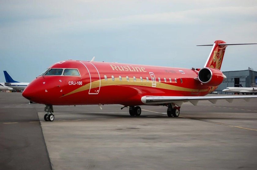CRJ 200 самолет РУСЛАЙН
