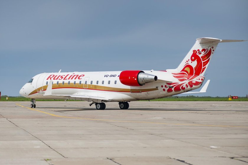 CRJ 200 самолет РУСЛАЙН