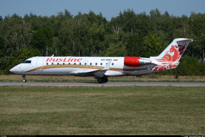 Самолет РУСЛАЙН Бомбардье CRJ-100/200