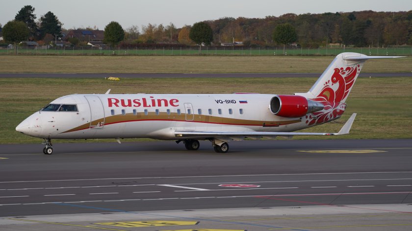 Crj 200 самолет руслайн