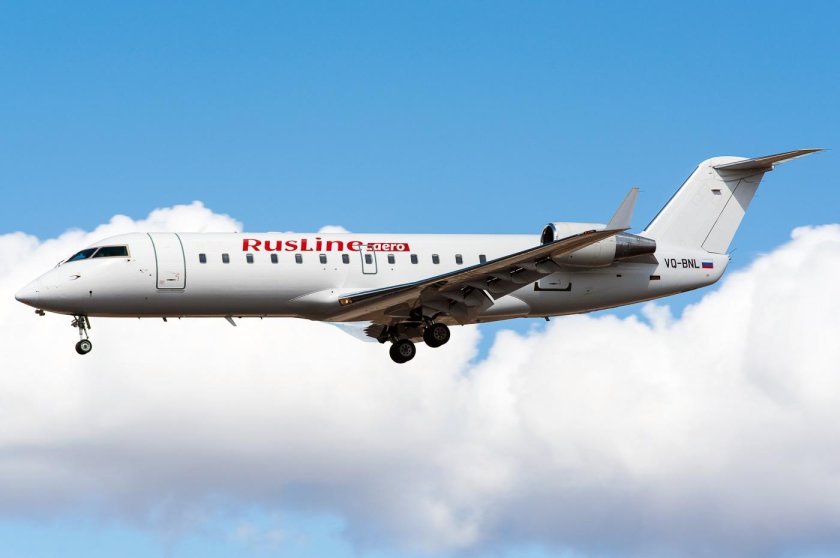 Canadair CRJ 200 самолет РУСЛАЙН
