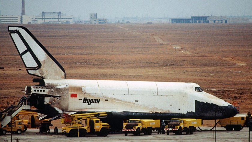 Буран космический корабль СССР