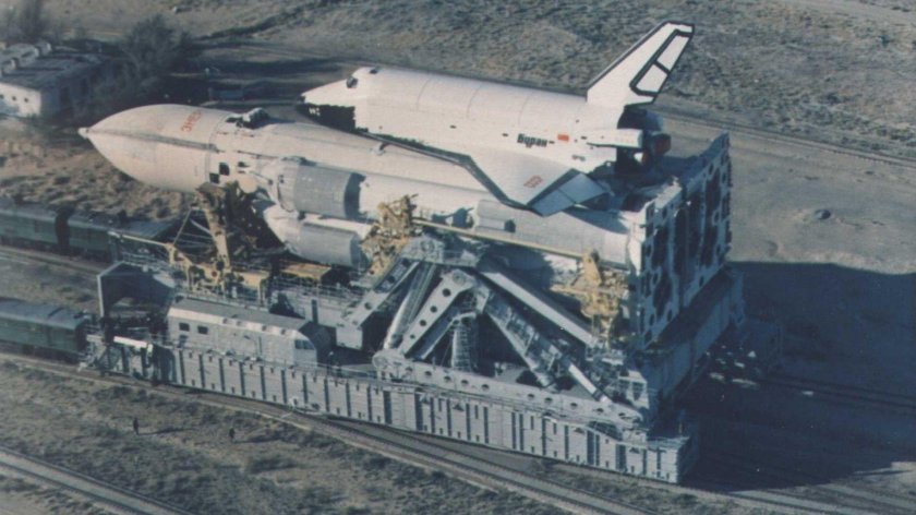 Шаттл Буран СССР