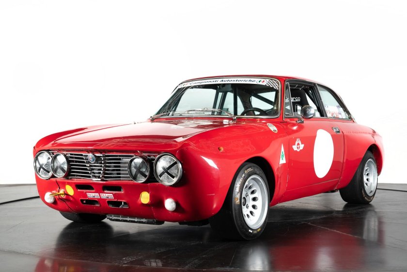 Alfa Romeo 2000
