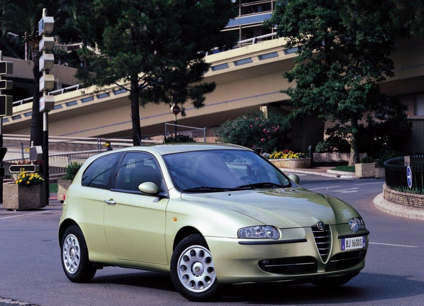 Alfa Romeo 147 2000