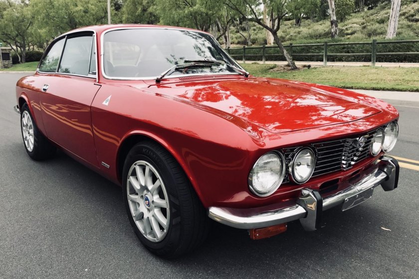Alfa Romeo 2000
