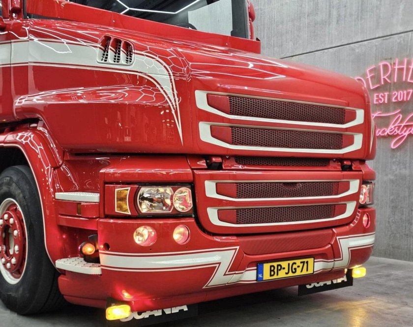 Скания капотники