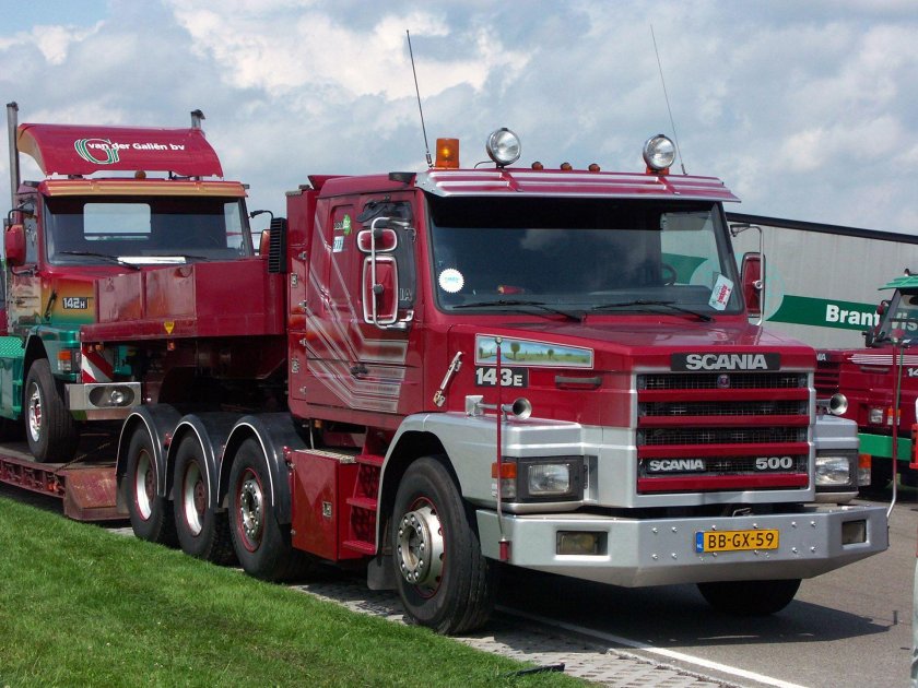 Scania t142