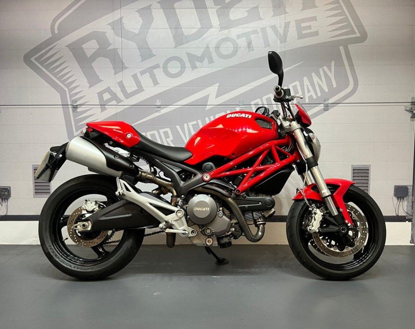 Ducati monster 796 2013