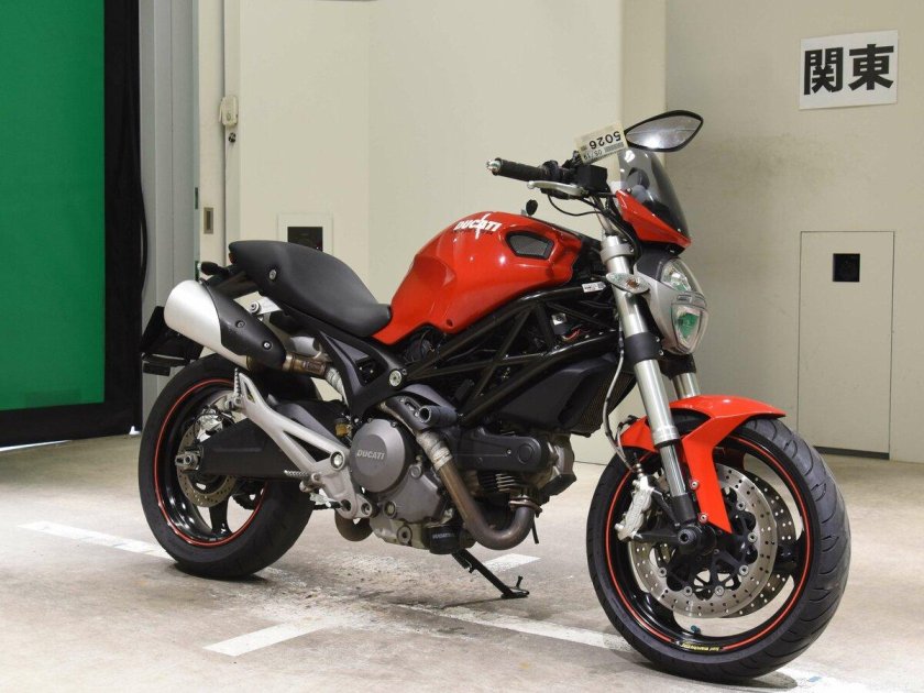 Ducati Monster 696 2010