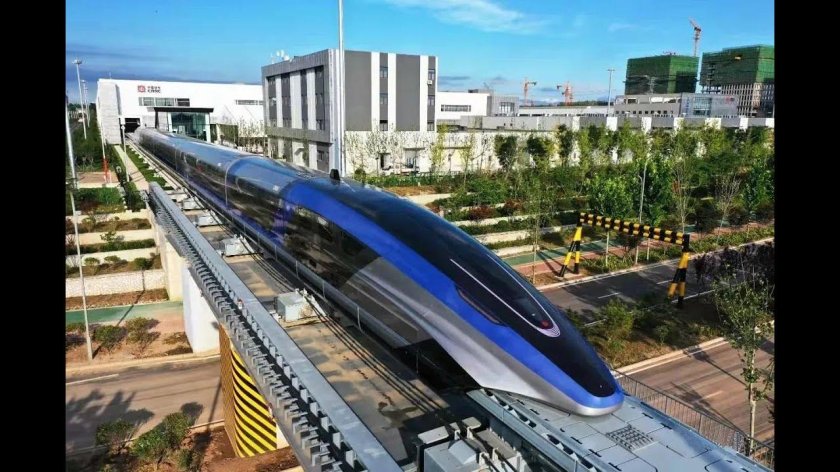 Поезд Маглев в Шанхае