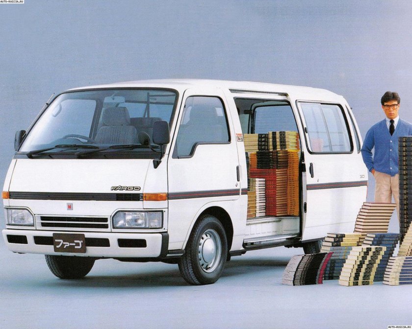 Исузу Фарго микроавтобус
