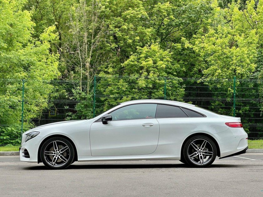 Машина БМВ Мустанг