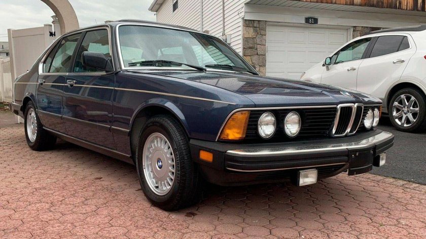BMW 7 e23