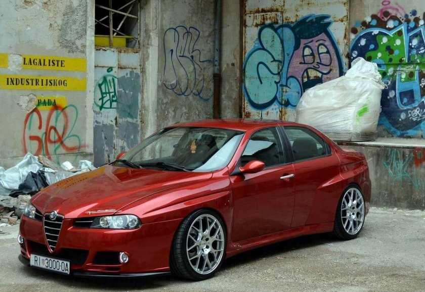 Alfa Romeo 156
