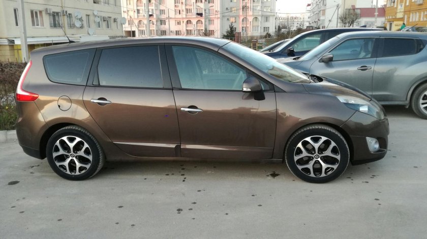 Диски r17 на Рено Гранд Сценик 2