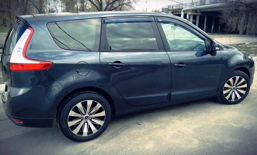 Renault grand scenic 4