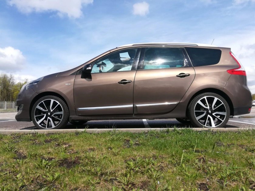 Рено Гранд Сценик 4