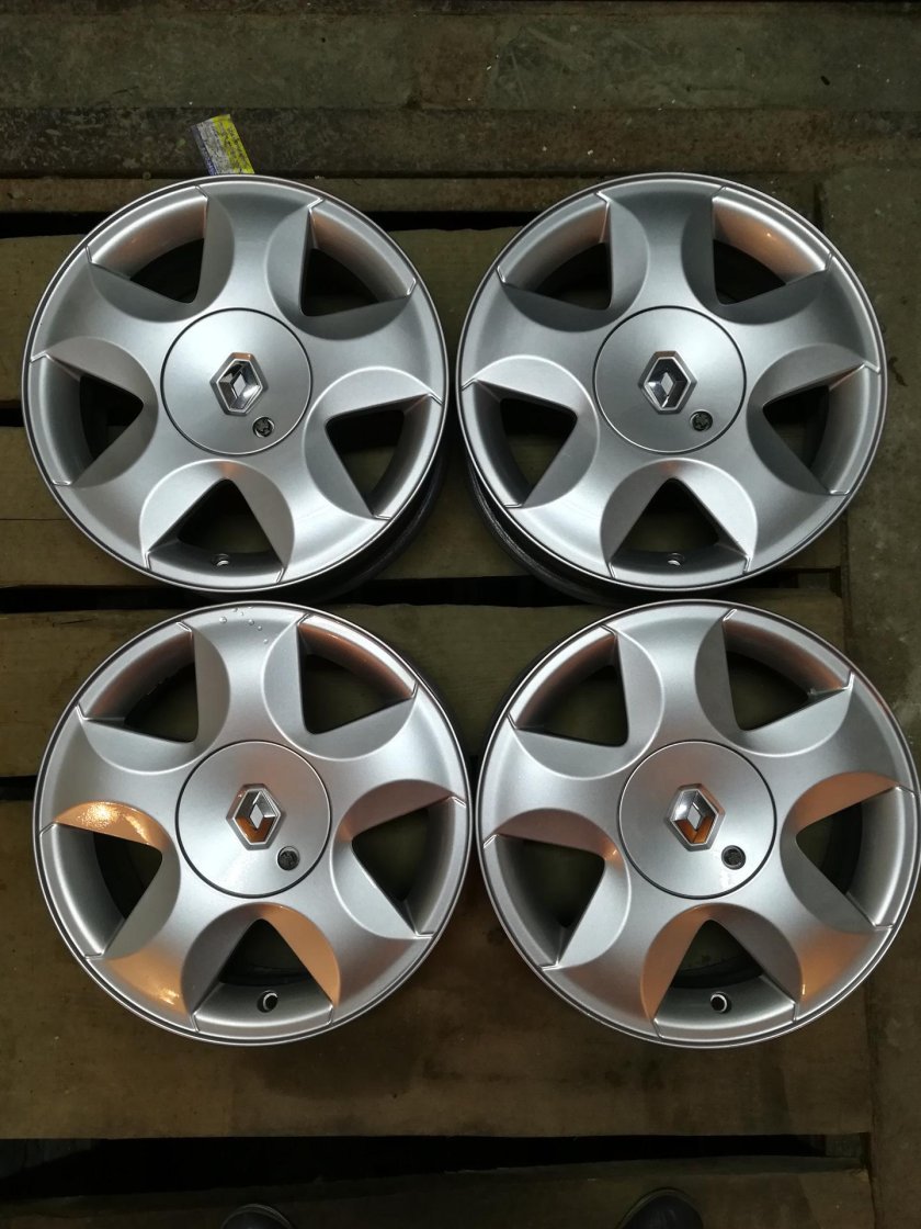 Диски литые на Рено Сценик 2