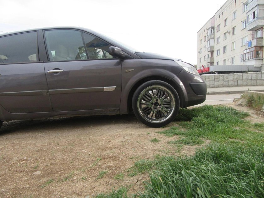 Рено Сценик 2 на 17 дисках