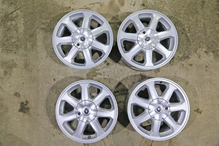Диски Рено Меган 2 r15