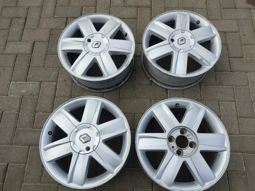 Литые диски на Рено Меган 2
